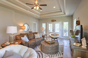 Port St Joe Beach House with Pool Access!